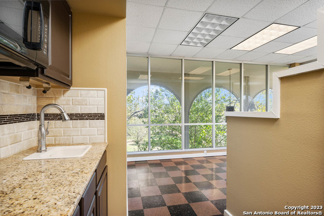 8100 Broadway Property Photo 25