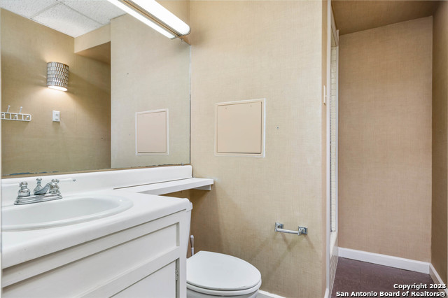 8100 Broadway Property Photo 29