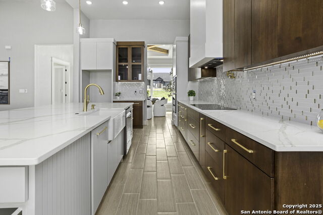 112 Sunset Property Photo 7