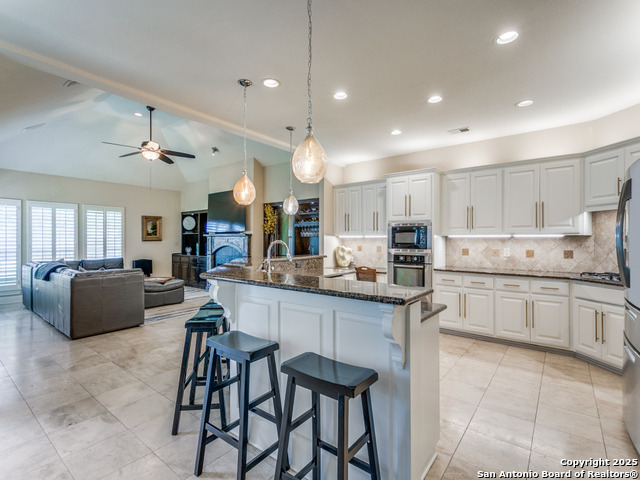 107 Post Oak Way Property Photo 8