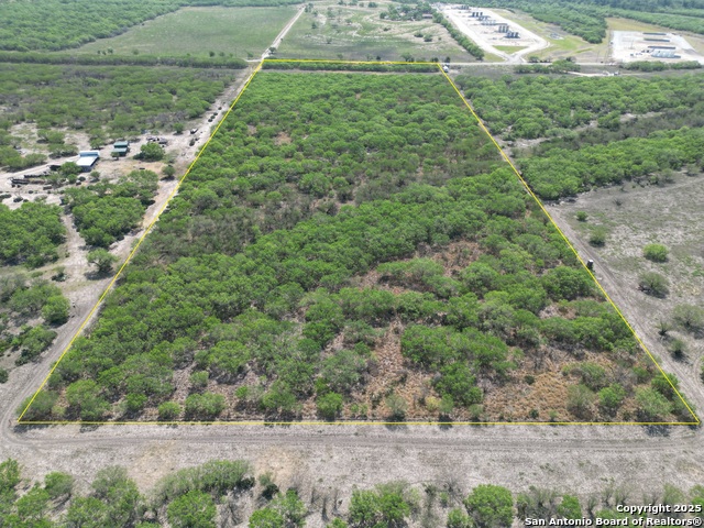 197 County Road 422 Property Photo 1