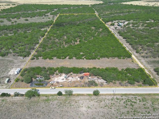 197 County Road 422 Property Photo 2