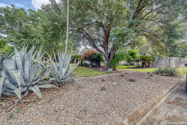 633 Sunrise Ave Property Photo 8
