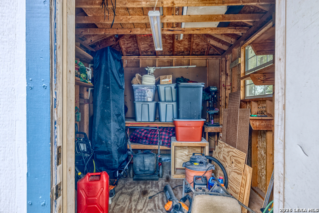633 Sunrise Ave Property Photo 49