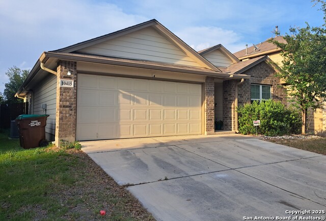 10415 Rhyder Ridge Property Photo 1
