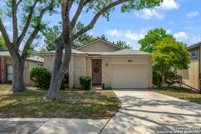 5810 Spring Green Property Photo 1