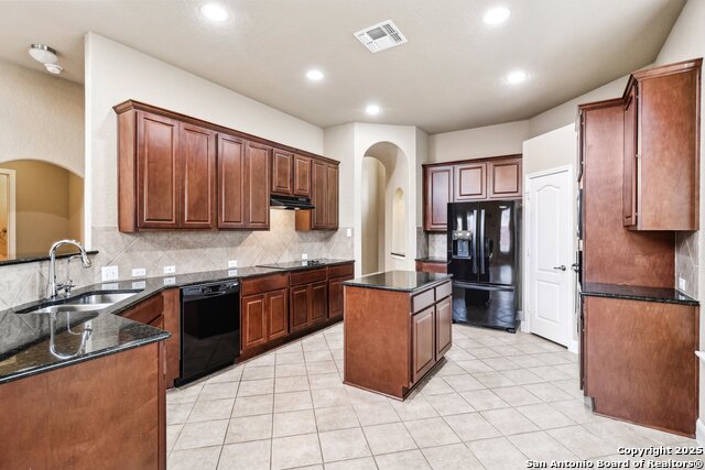 5514 Waldon Walk Property Photo 9