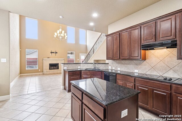 5514 Waldon Walk Property Photo 10