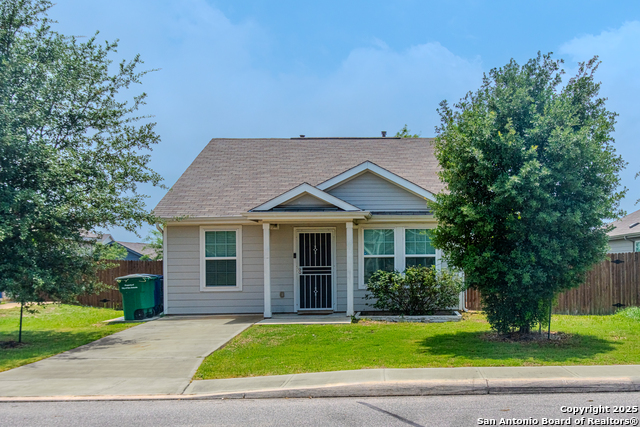 5922 Autumn Palms Property Photo 1