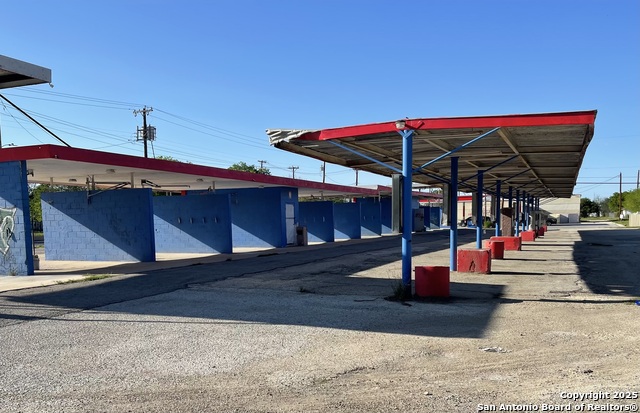 1018 Cupples Property Photo 3