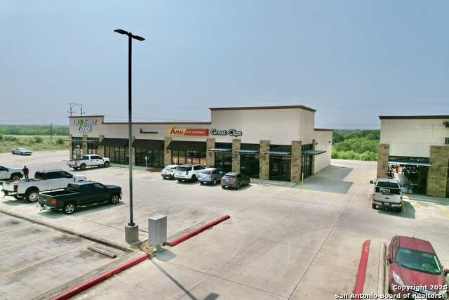 2128 W Oaklawn Property Photo 3