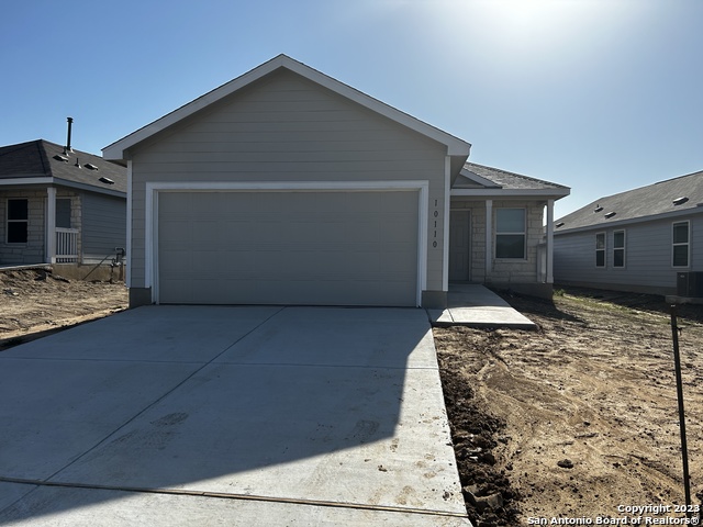 10110 Asta Trail Property Photo 1