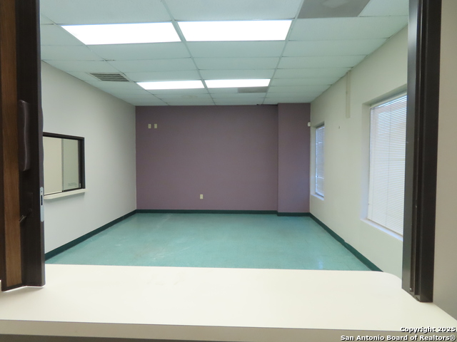 2614 W Commerce Property Photo 2