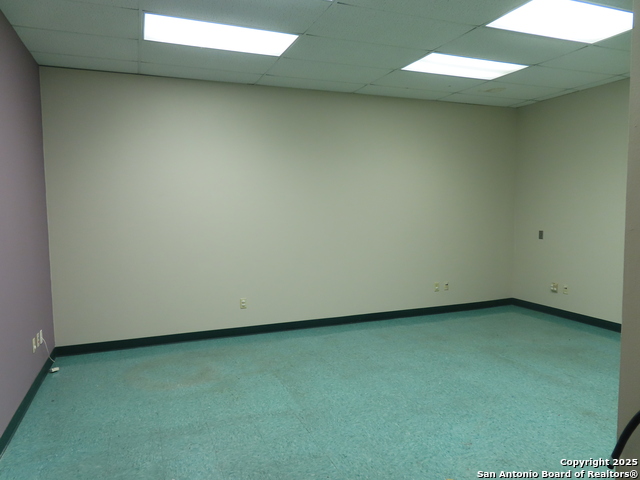 2614 W Commerce Property Photo 4