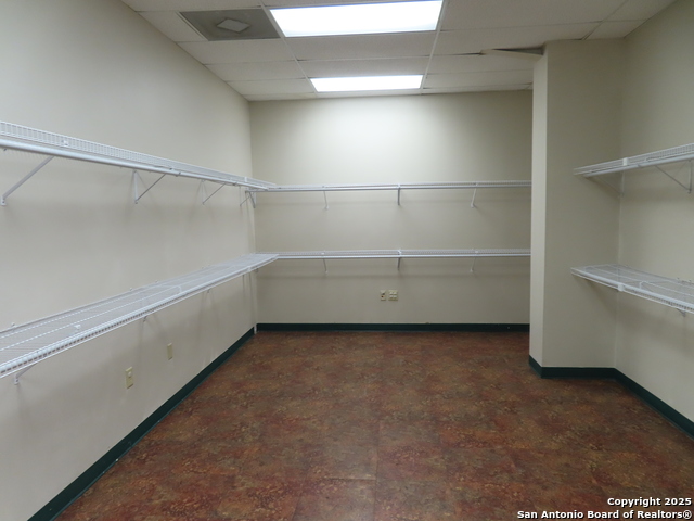 2614 W Commerce Property Photo 5