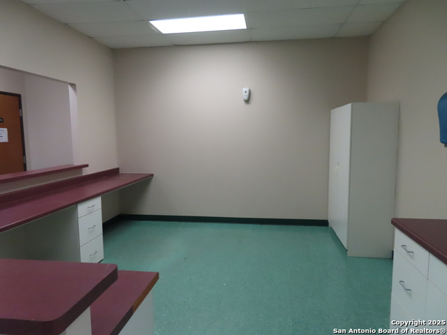 2614 W Commerce Property Photo 12