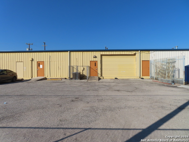 2614 W Commerce Property Photo 19