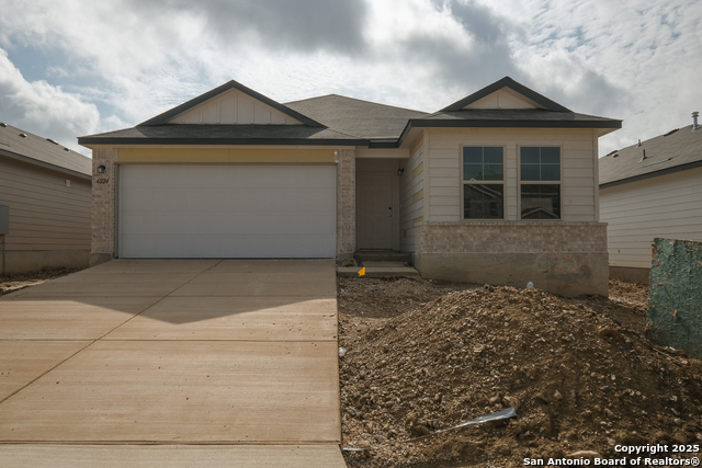 6224 Persimmon Lake Property Photo 1