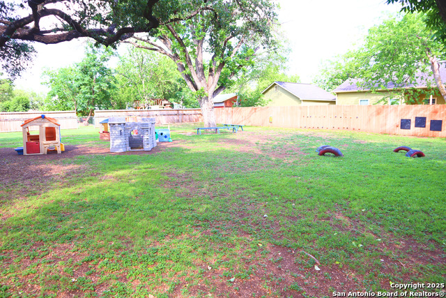 310 Pfeil Property Photo 25