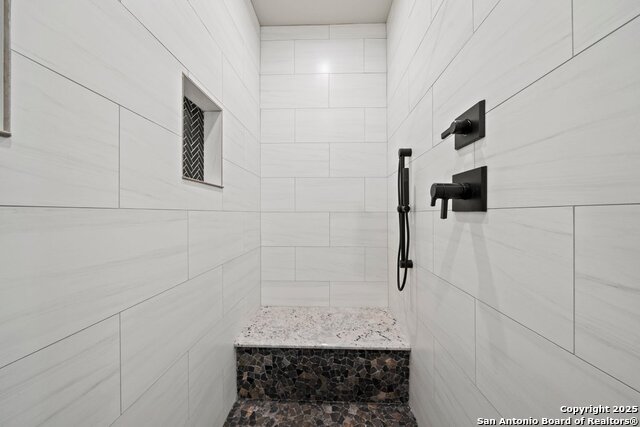 1212 Engler Dairy Property Photo 18