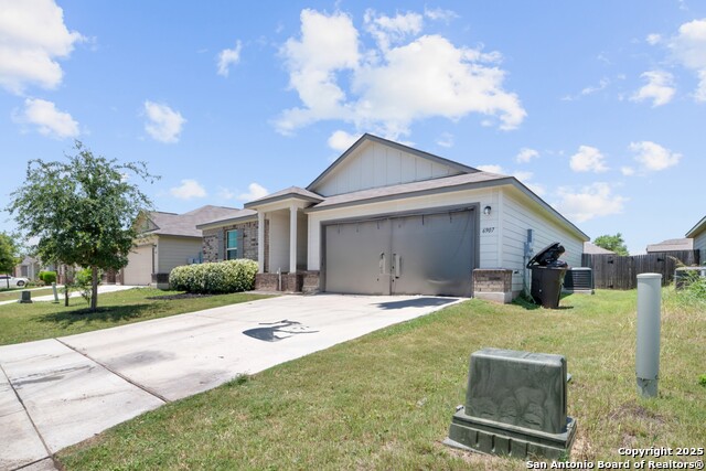 6907 Emerald Vly Property Photo 1