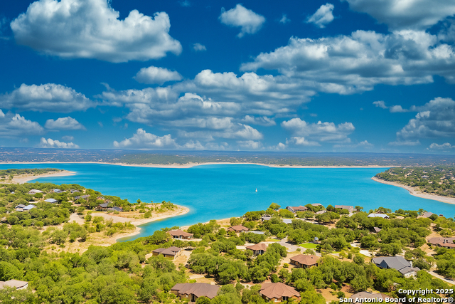 821 Lakeview Property Photo 1