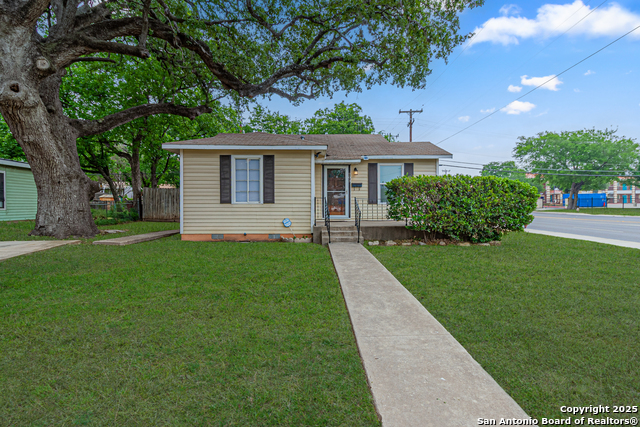 203 W Palfrey St Property Photo 1