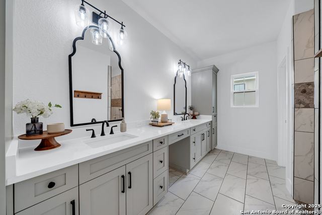 104 Bayberry Ct Property Photo 10