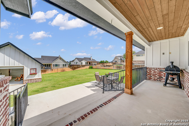 104 Bayberry Ct Property Photo 17