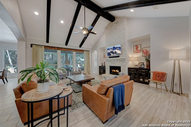 948 Woodland Oaks Property Photo 7