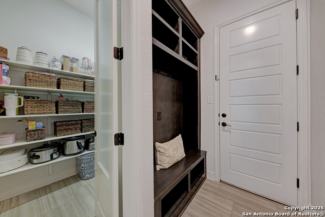 948 Woodland Oaks Property Photo 15
