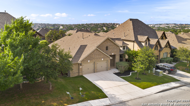 23107 Emerald Pass Property Photo 4