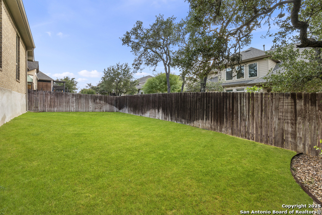 23107 Emerald Pass Property Photo 34
