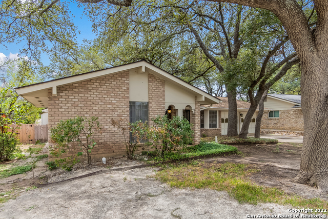 3622 pinebluff Property Photo 1