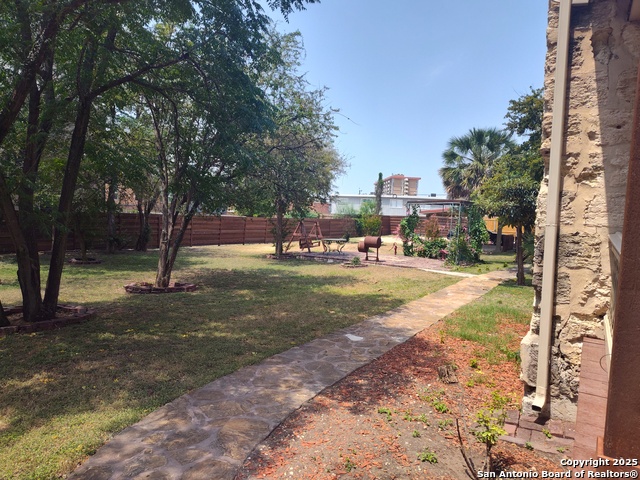 311 Howard Property Photo 3