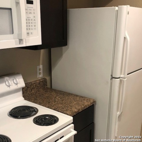 550 Dukeway Property Photo 3
