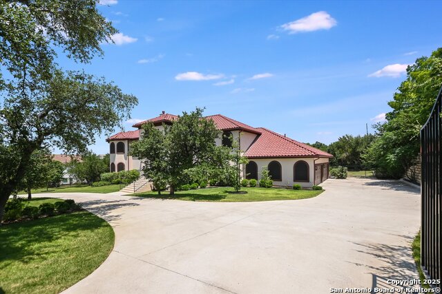 427 Bella Montagna Circle Property Photo 1