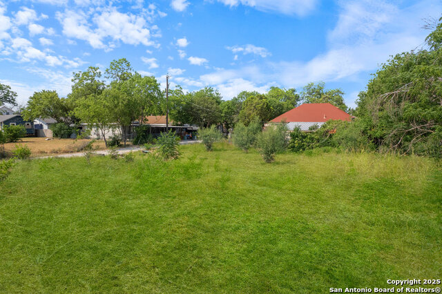 201 Woodby Ct Property Photo 4