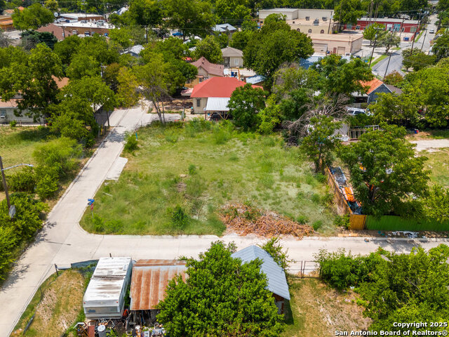 201 Woodby Ct Property Photo 5