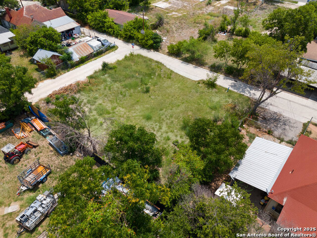 201 Woodby Ct Property Photo 7