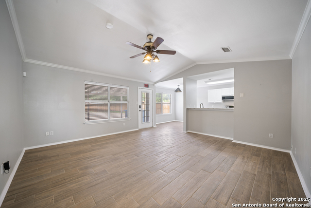 209 S Main Property Photo 8