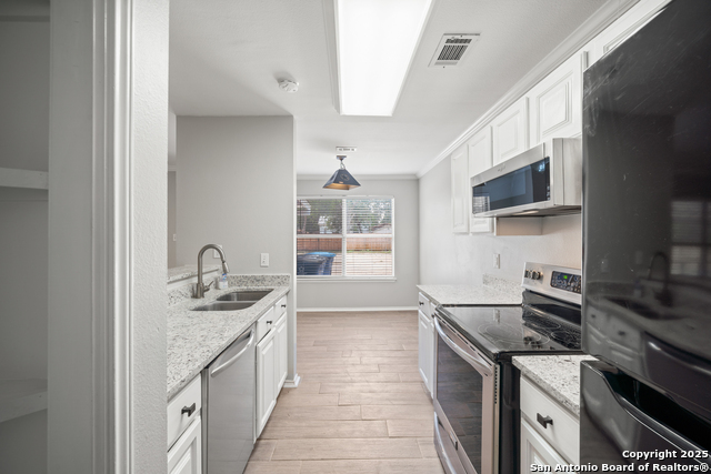 209 S Main Property Photo 14