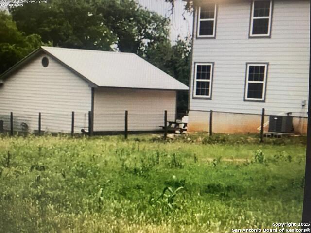 320 Park Property Photo 2