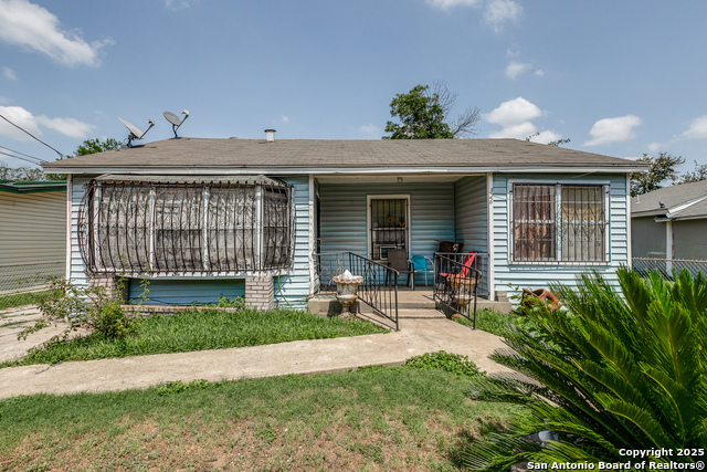 326 Balboa Ave Property Photo 1
