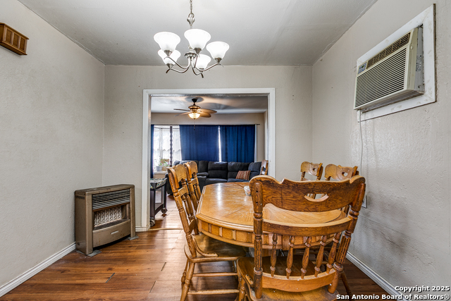 326 Balboa Ave Property Photo 6