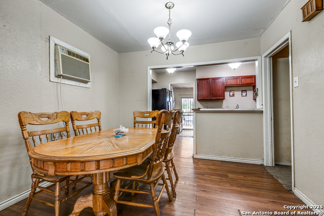 326 Balboa Ave Property Photo 8