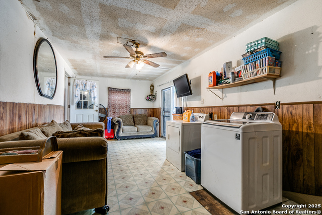 326 Balboa Ave Property Photo 13