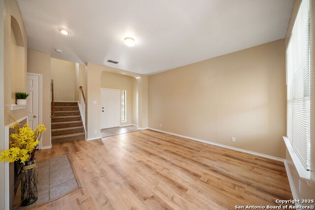 9026 Foxgrove Way Property Photo 6