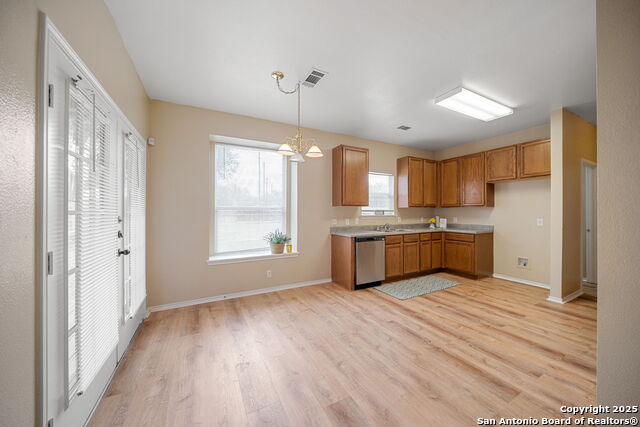 9026 Foxgrove Way Property Photo 13