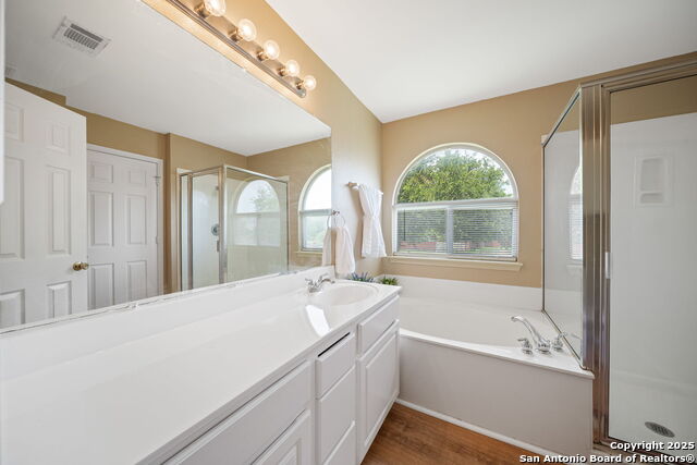 9026 Foxgrove Way Property Photo 17